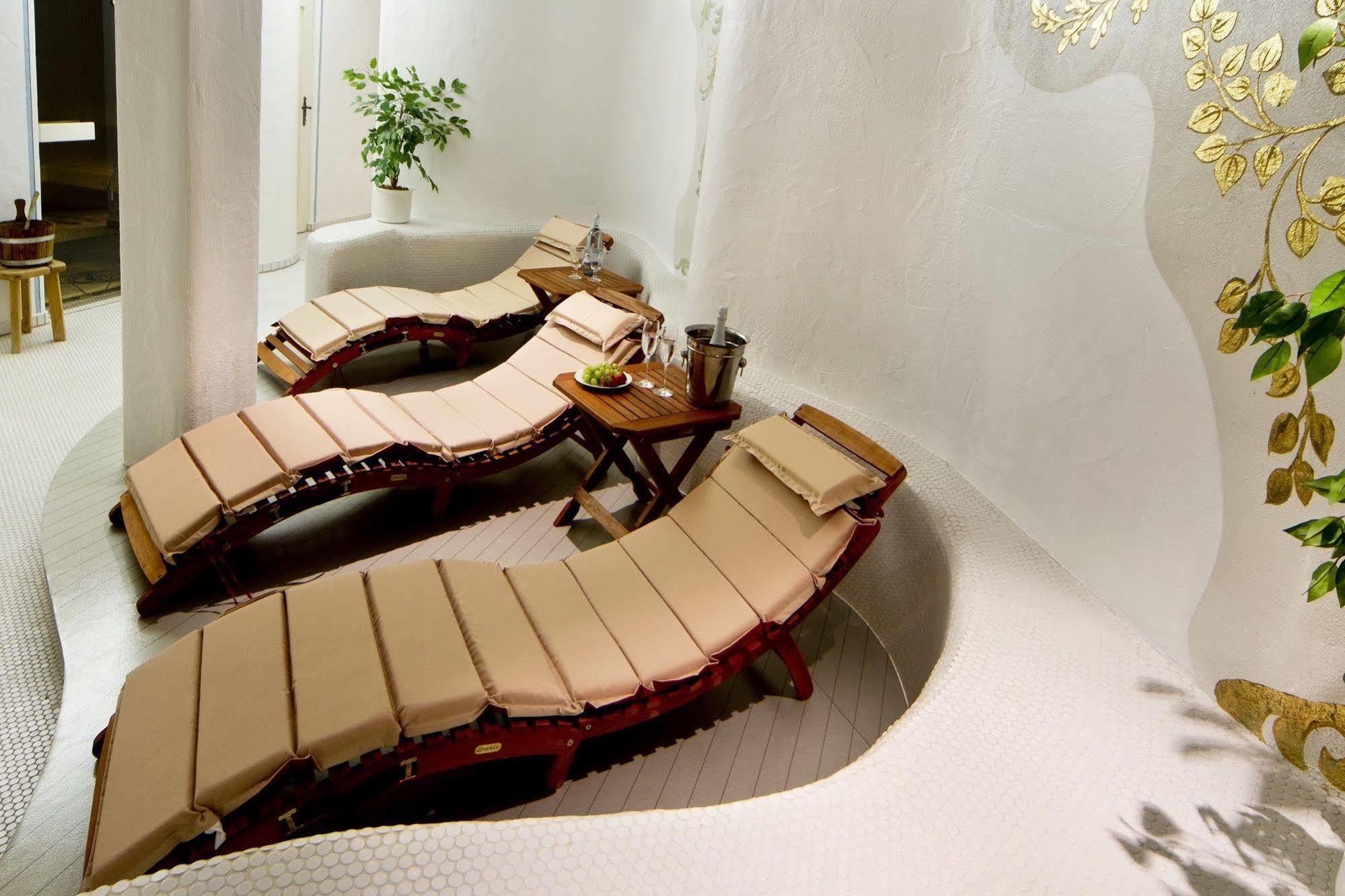 Landhotel Goldenes Kreuz 켐프텐 외부 사진